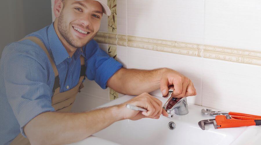 Professional clogged drains services in Clinton, IA